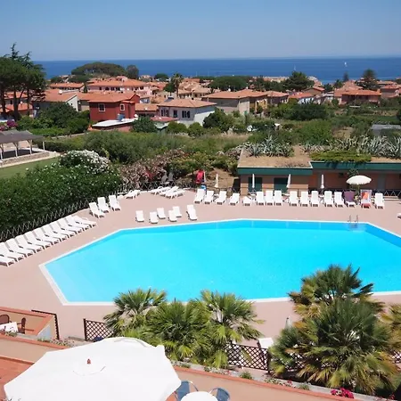 Isola Hotel