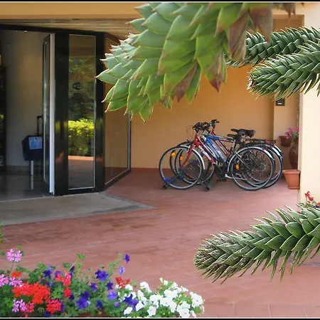 Isola Hotel