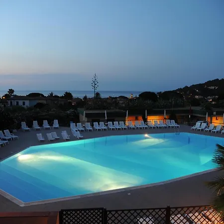 Hotel Isola